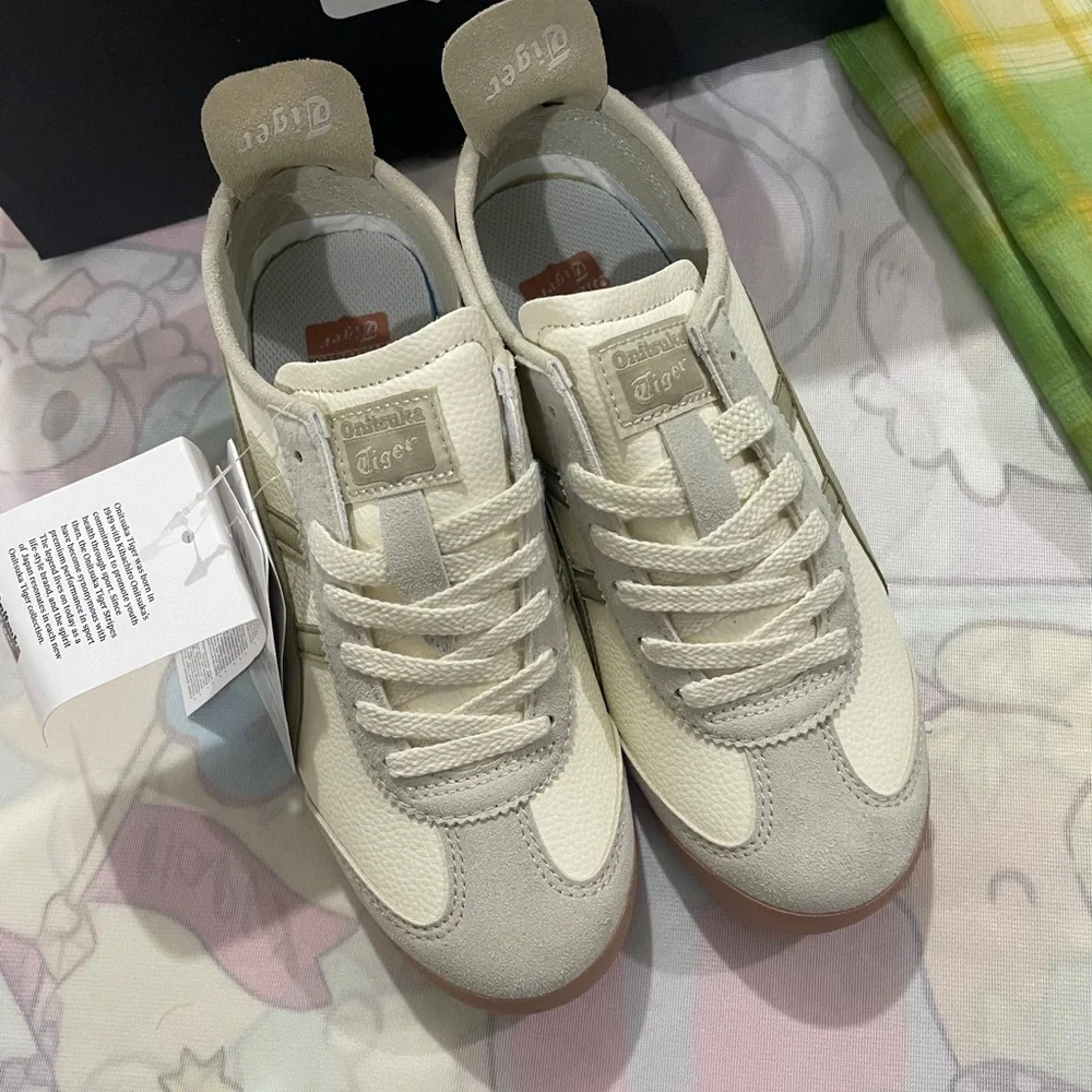 Onitsuka Tiger Cream & Sage Mexico 66 Sneaker